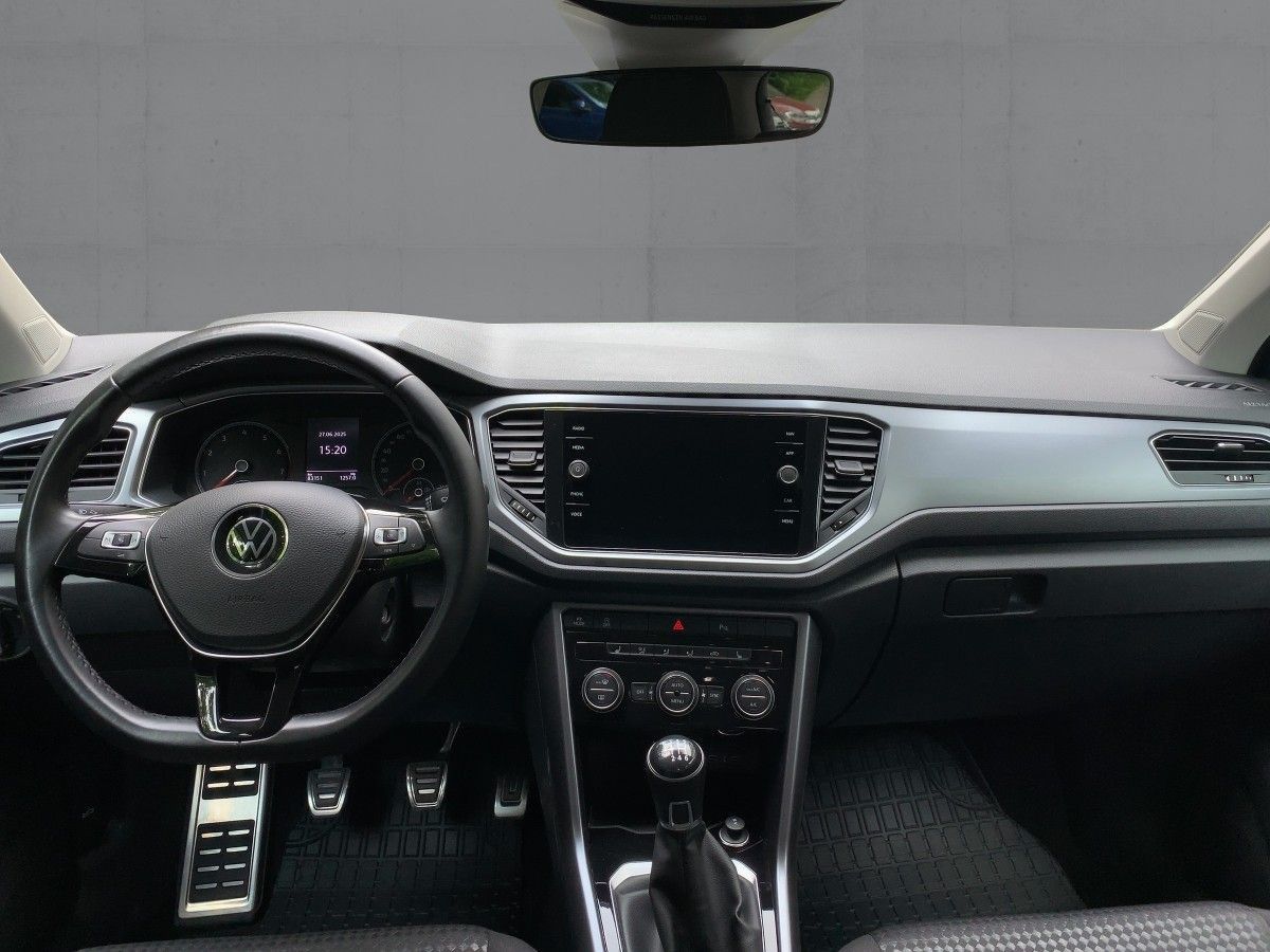 Volkswagen T-Roc 1.0 TSI ACTIVE - Samsaru's Car Outlet