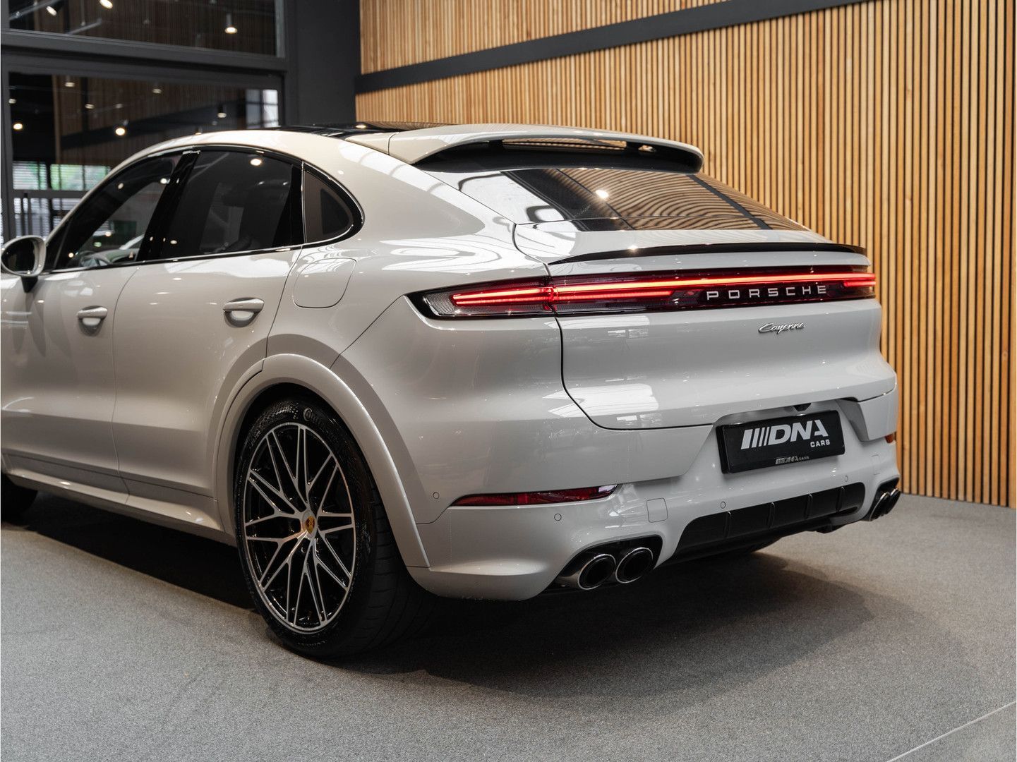 Porsche Cayenne Coupé E-Hybrid Carbon 3.0 E-Hybrid Pano
