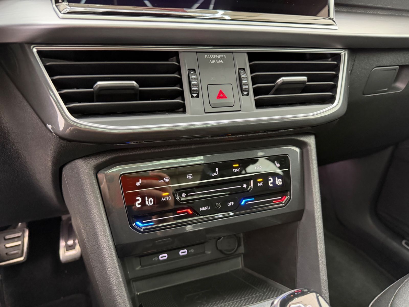 Seat Tarraco 2.0 TSI 4Drive OPF DSG FR+7SITZE+PANO+