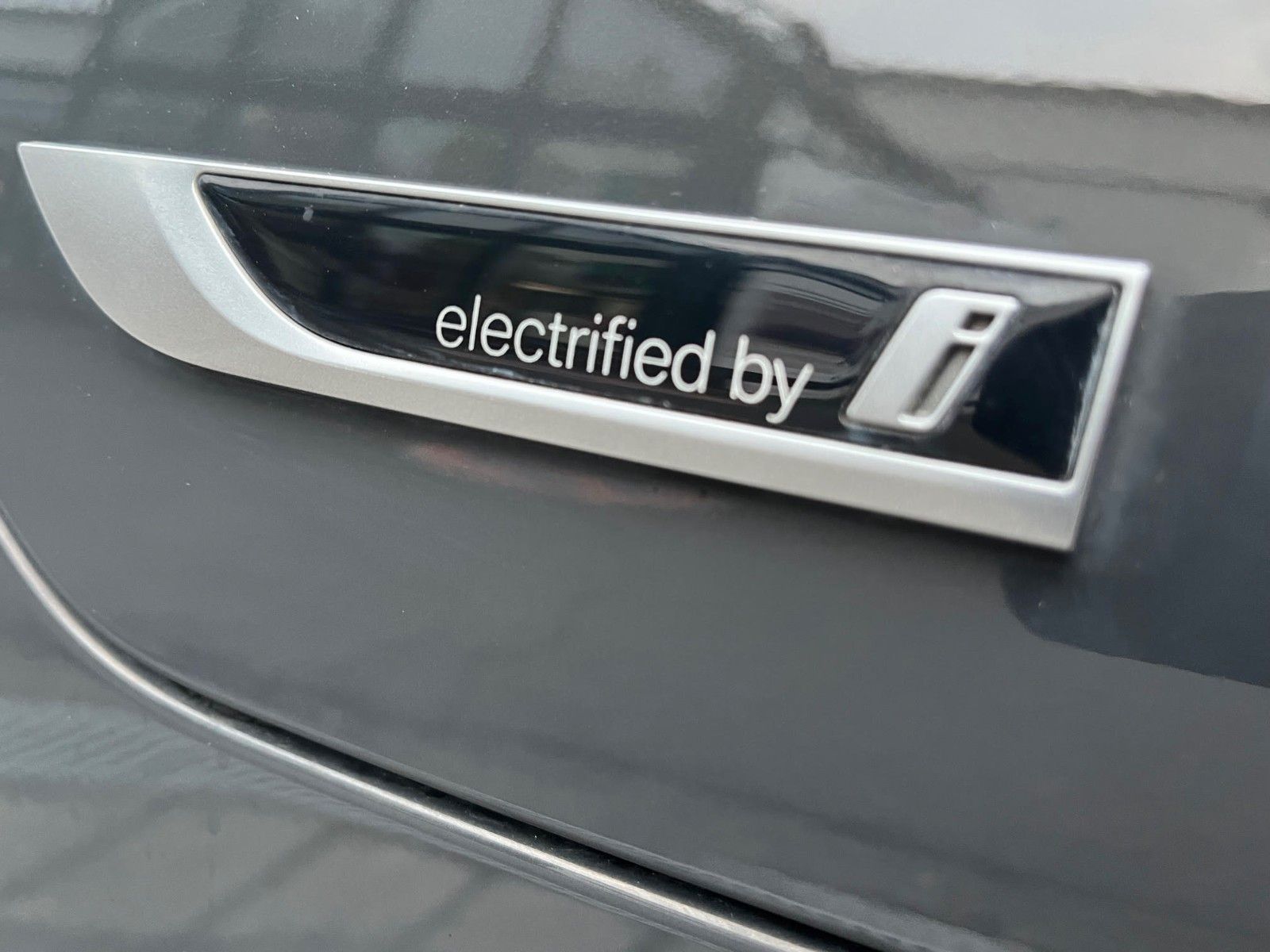 BMW 330e *xDrive*Schiebedach