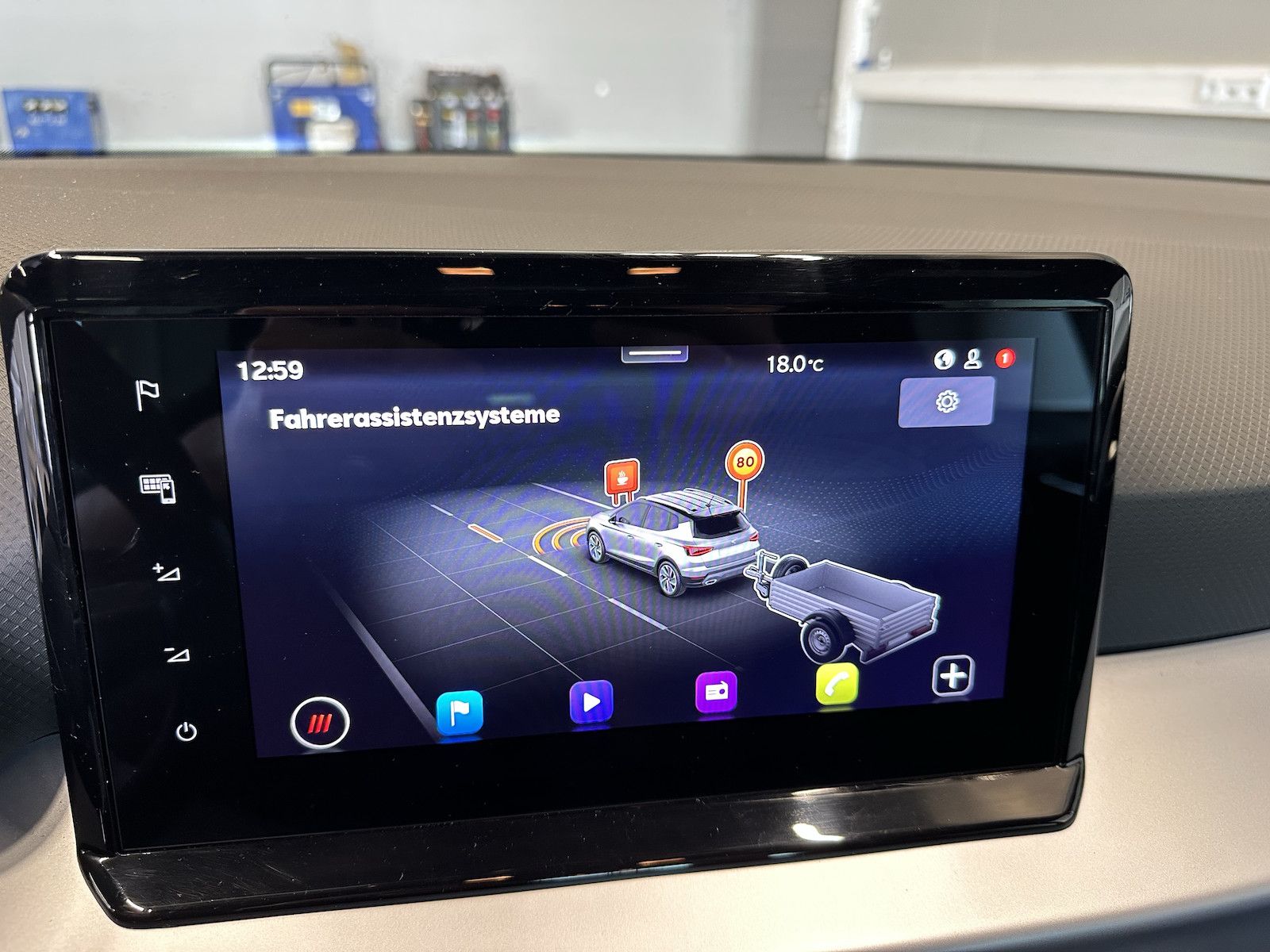 Seat Arona 1,5TSI DSG FR 18´´AHK Alcant. Full LED NAV