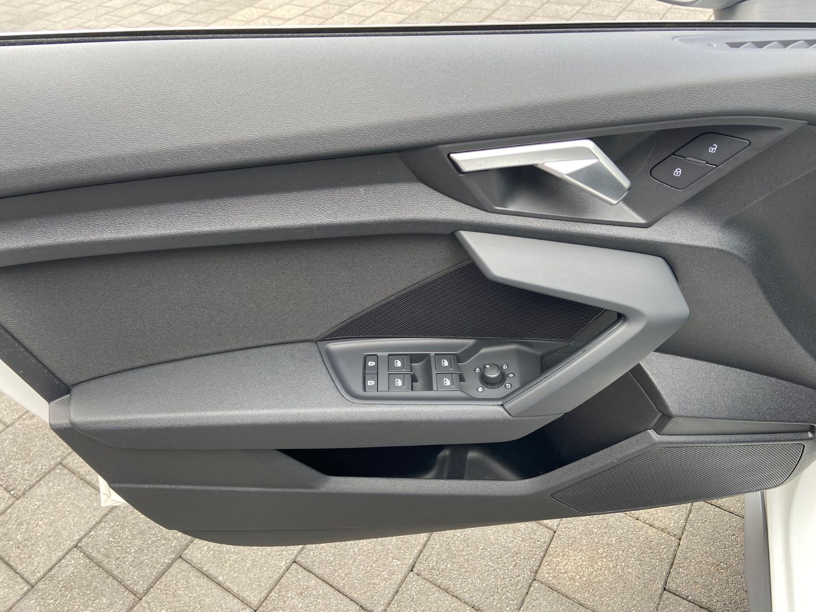 Audi A3 Sportback 30 TDI S-Line - Samsaru's Car Outlet