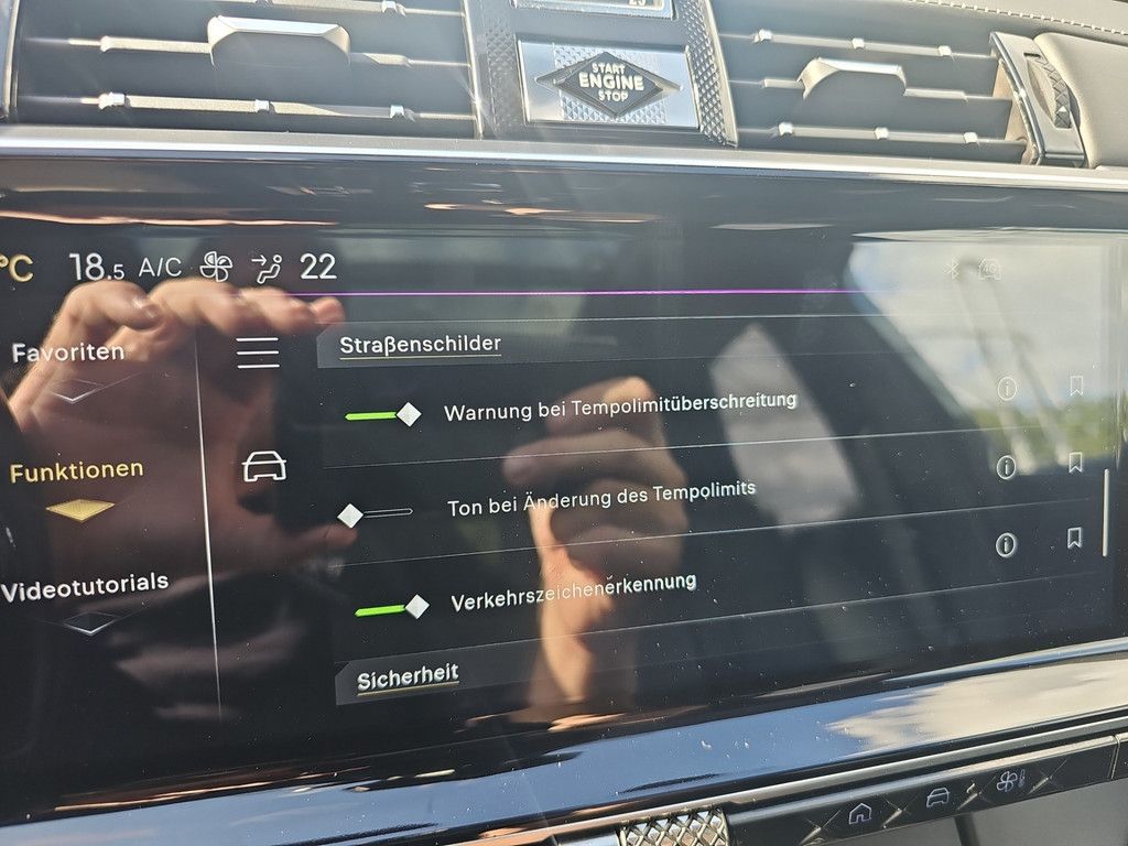 DS Automobiles DS 7 BlueHDI 130 Aut. OPERA LEDER Panoramadach
