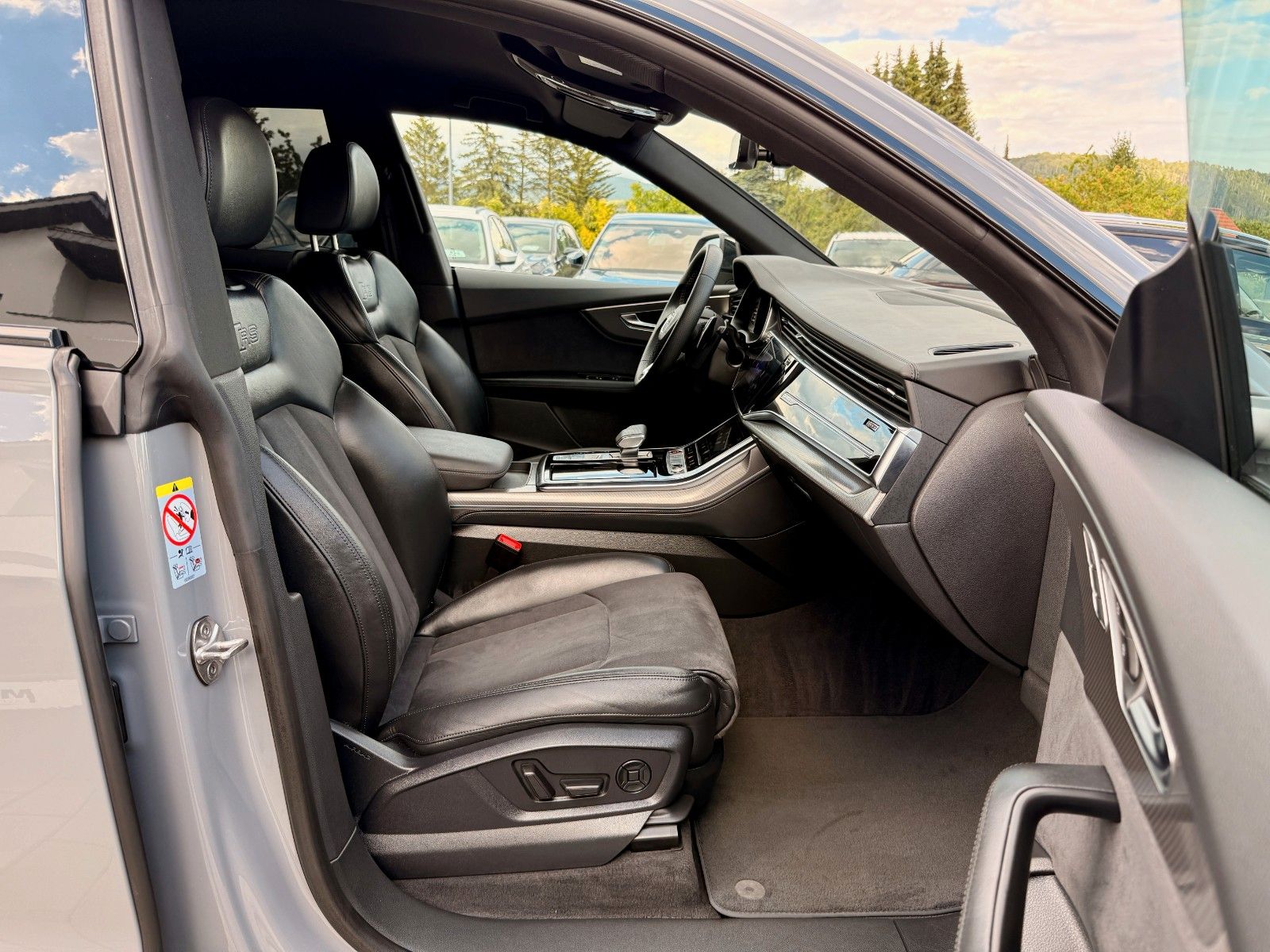 Audi RSQ8  4.0 TFSI quattro MATRIX*22"*RFK*DIG*NAVI*