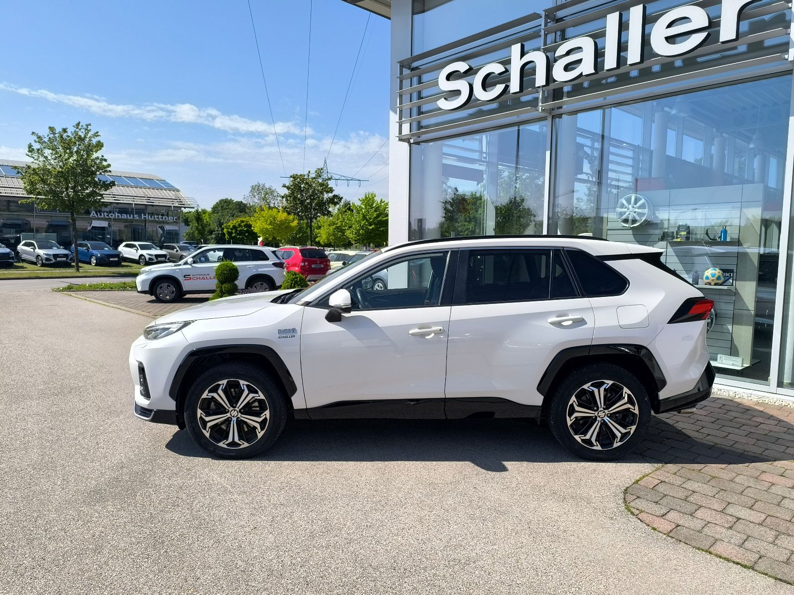 Toyota RAV 4 2.5 Plug-In Hybrid Auto AWD - Samsaru's Car Outlet