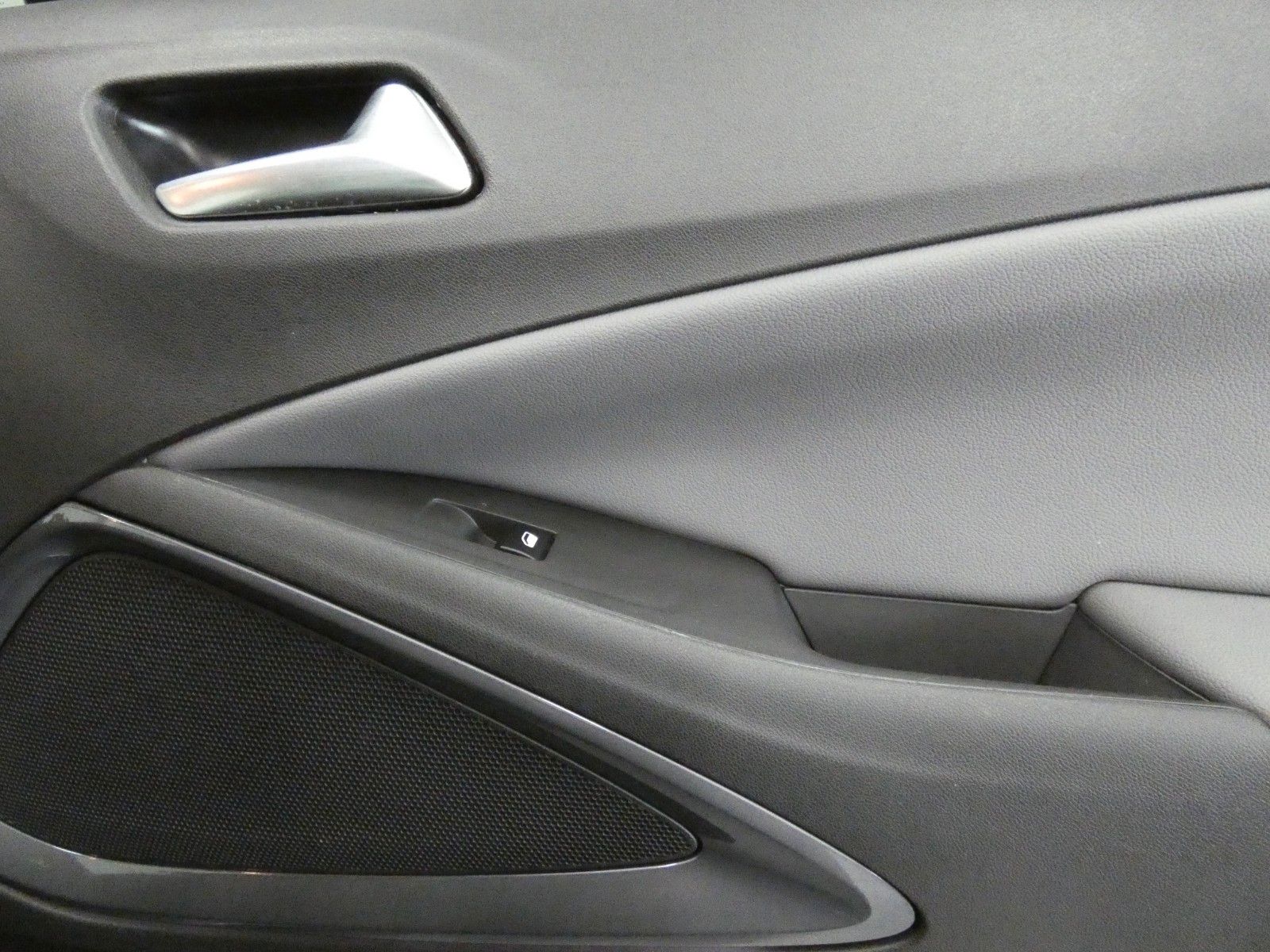 Opel Crossland - Samsaru's Car Outlet