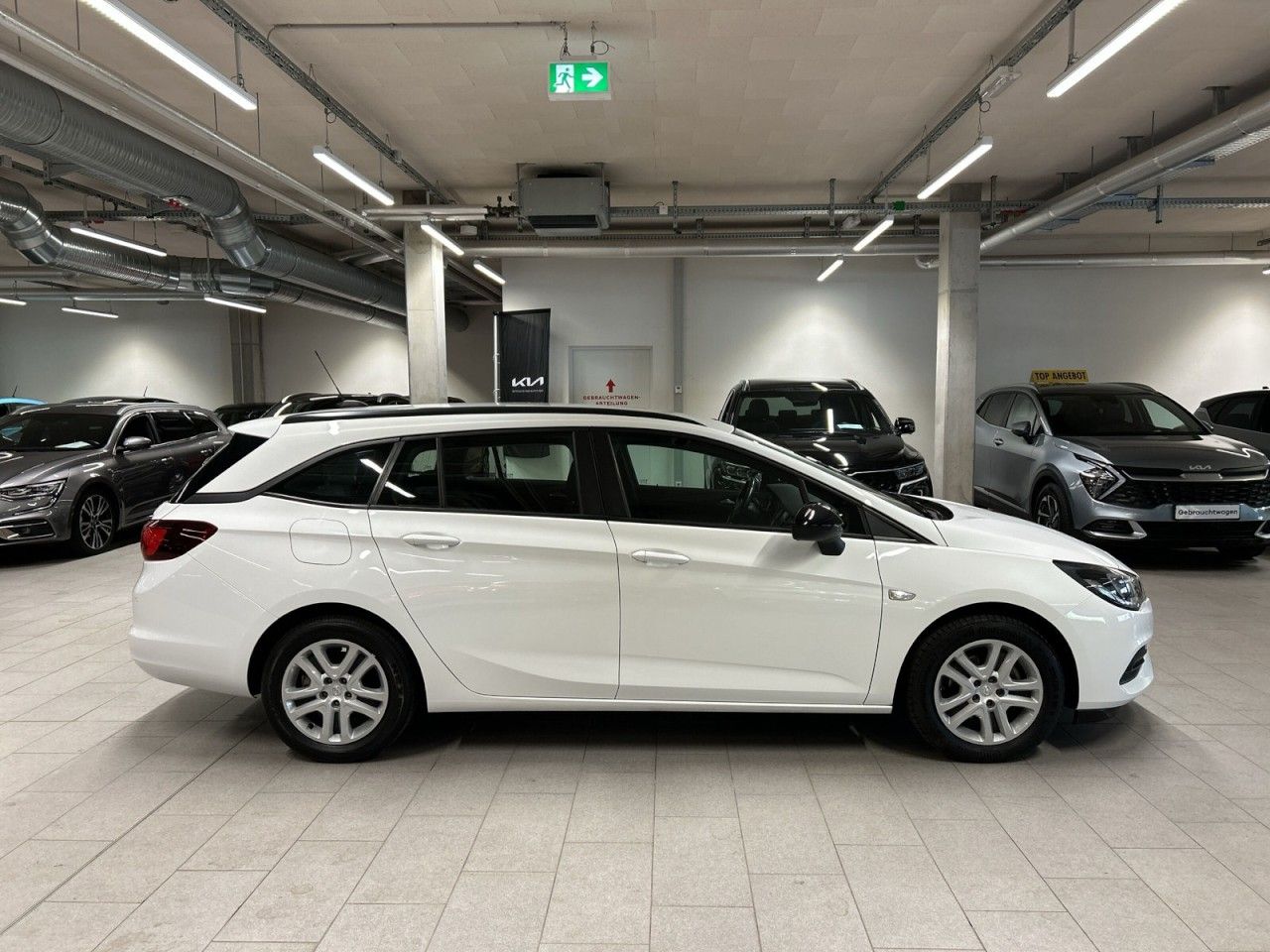 Opel Astra K Sports Tourer Edition - Samsaru's Car Outlet