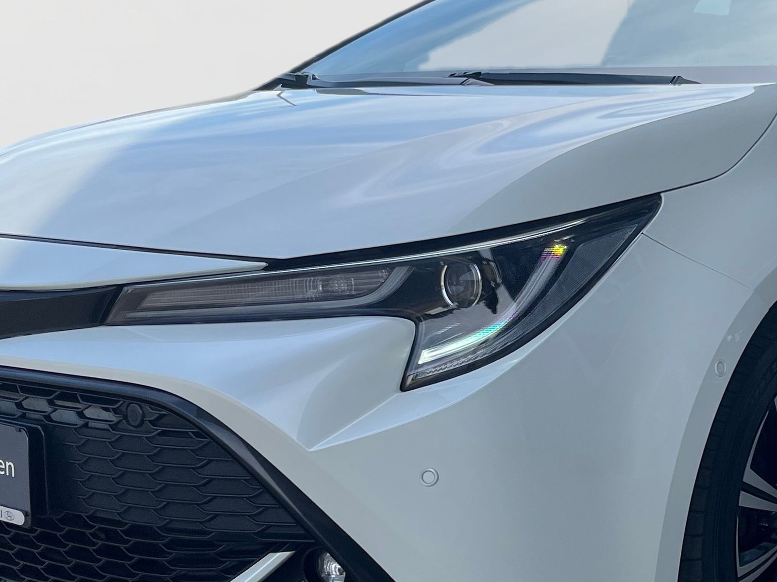 Toyota Corolla 2.0 Hybrid - Samsaru's Car Outlet