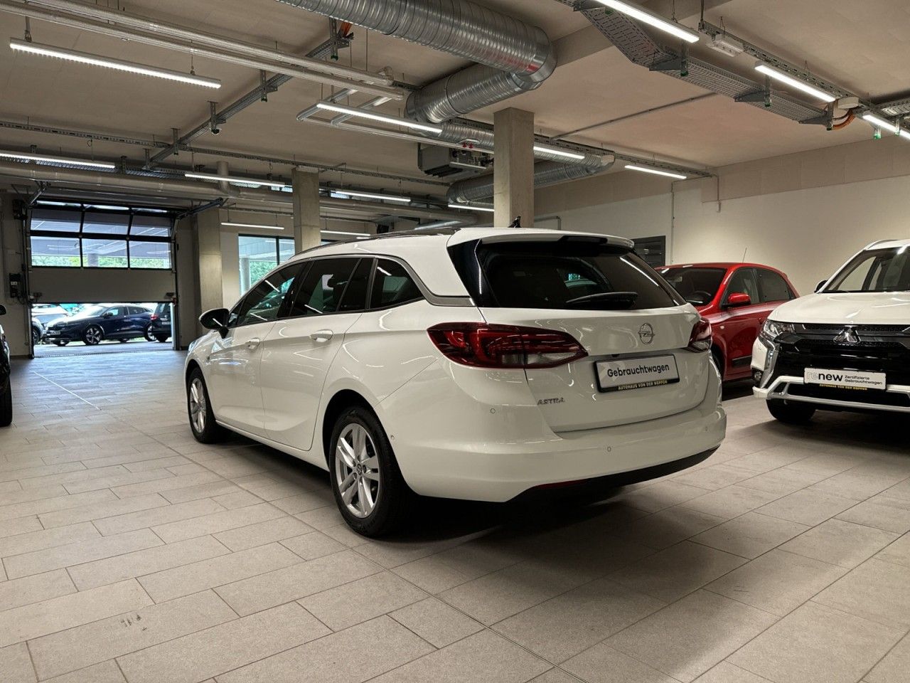 Opel Astra K Sports Tourer Business Elegance - Samsaru's Car Outlet