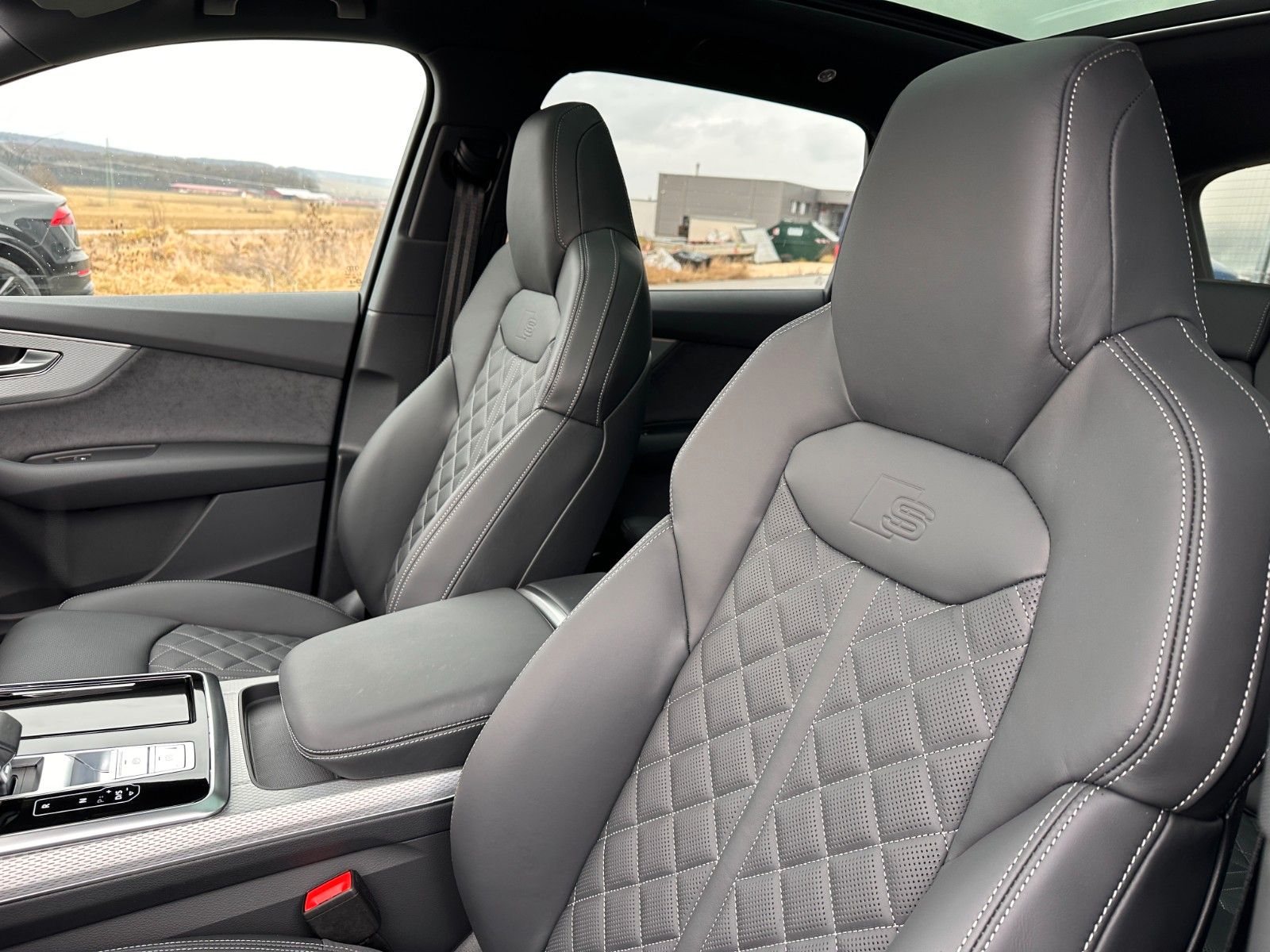 Audi Q7 50 TDI S line +AHK+STANDHEIZUNG+PANO+B&O