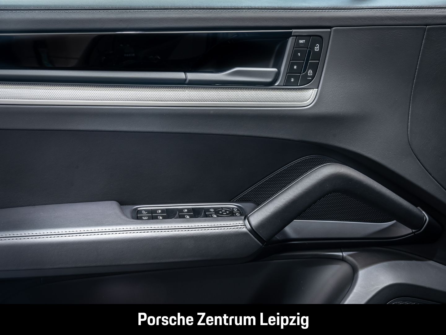 Porsche Cayenne E-Hybrid Coupe HD-Matrix HeadUp AHK ACC