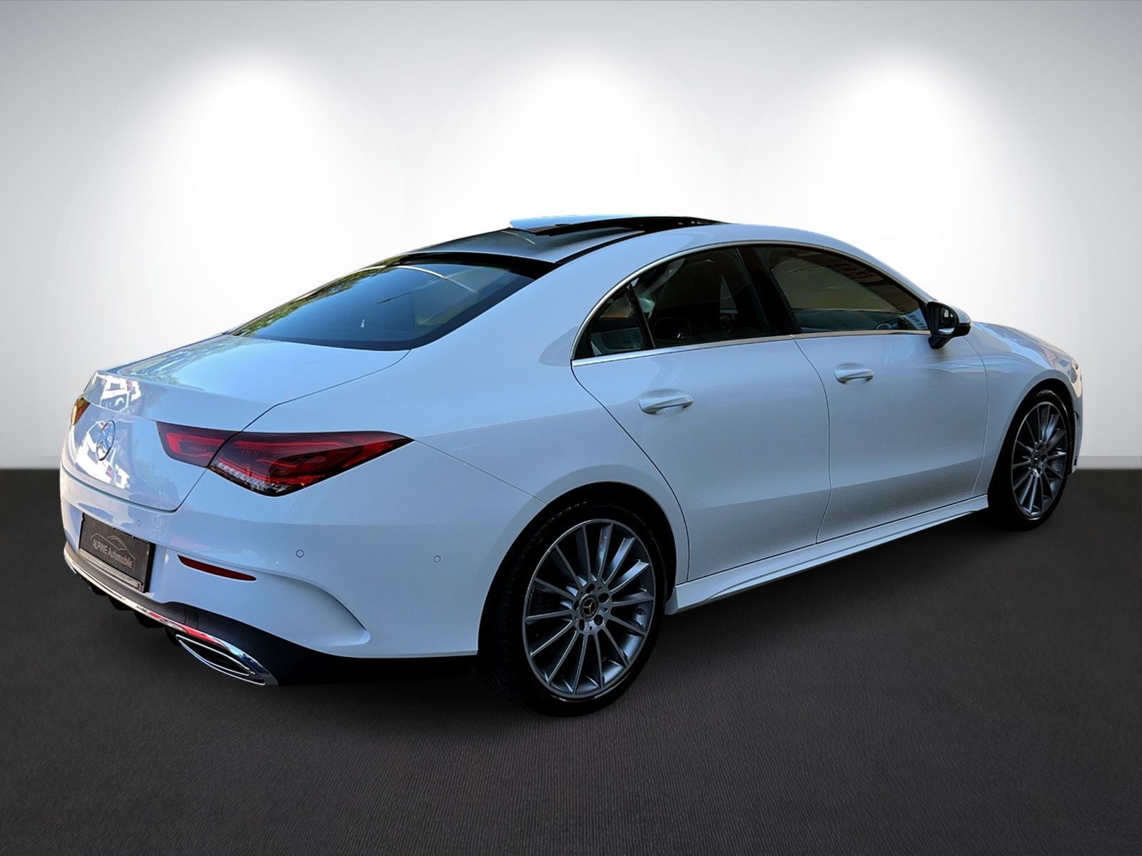 Mercedes-Benz CLA 180 AMG-Line - Samsaru's Car Outlet