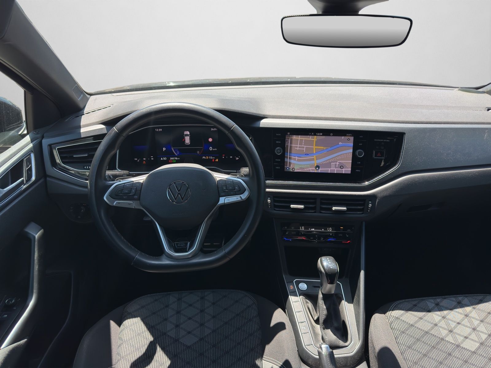 Volkswagen Taigo R-Line 1.5 TSI DSG - Samsaru's Car Outlet