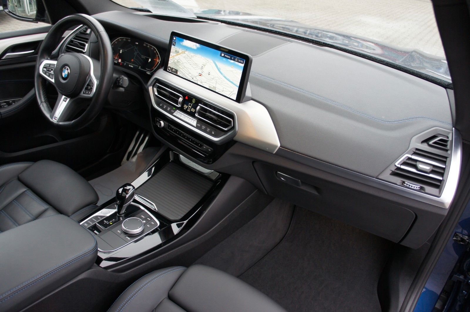 BMW X3 30d xDrive *M-SPORT*STANDHZG*360°*AHK*