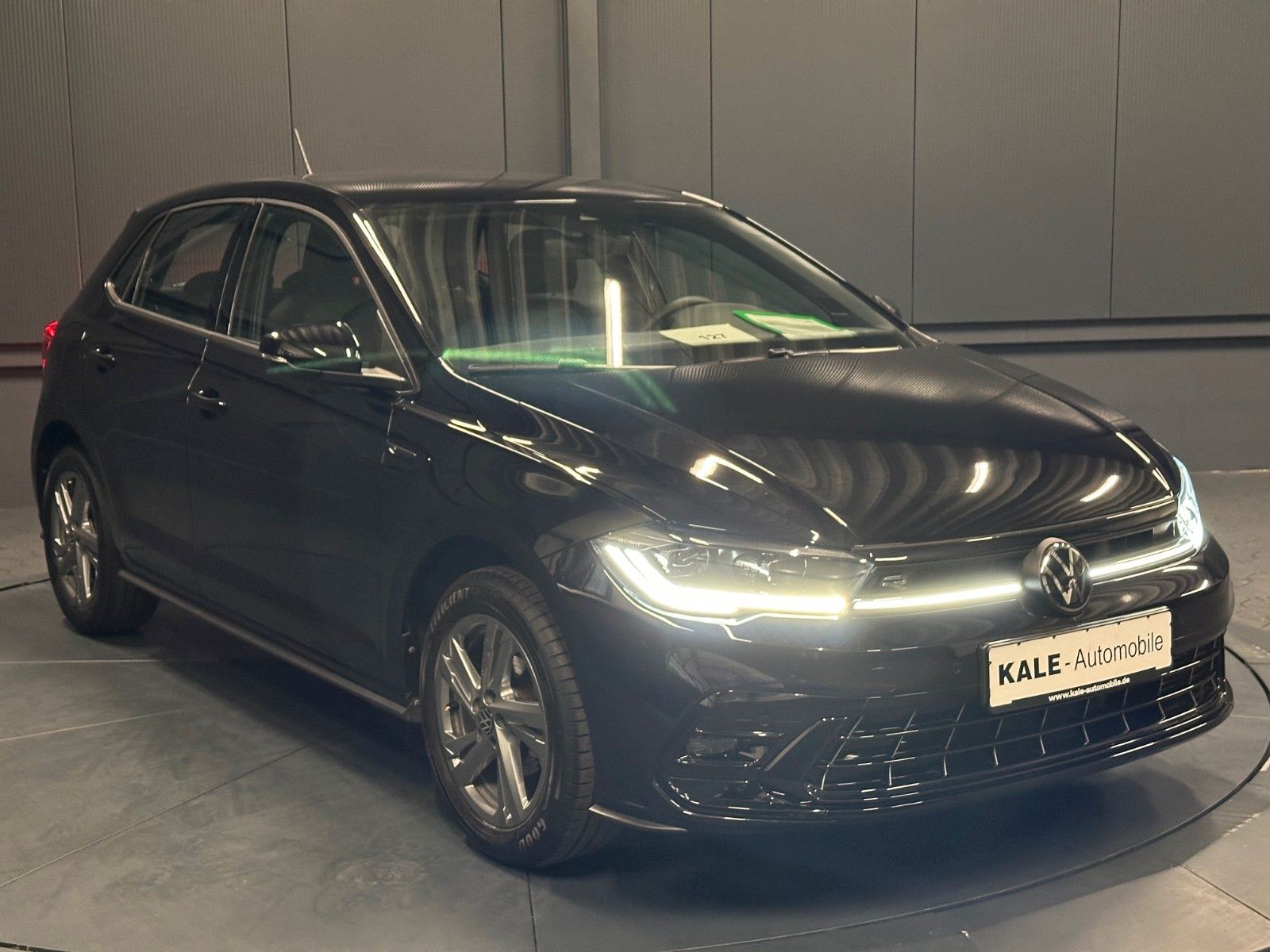 Volkswagen Polo VI R-Line *NAVI*IQ.Drive*KAMERA*CarPlay*ACC