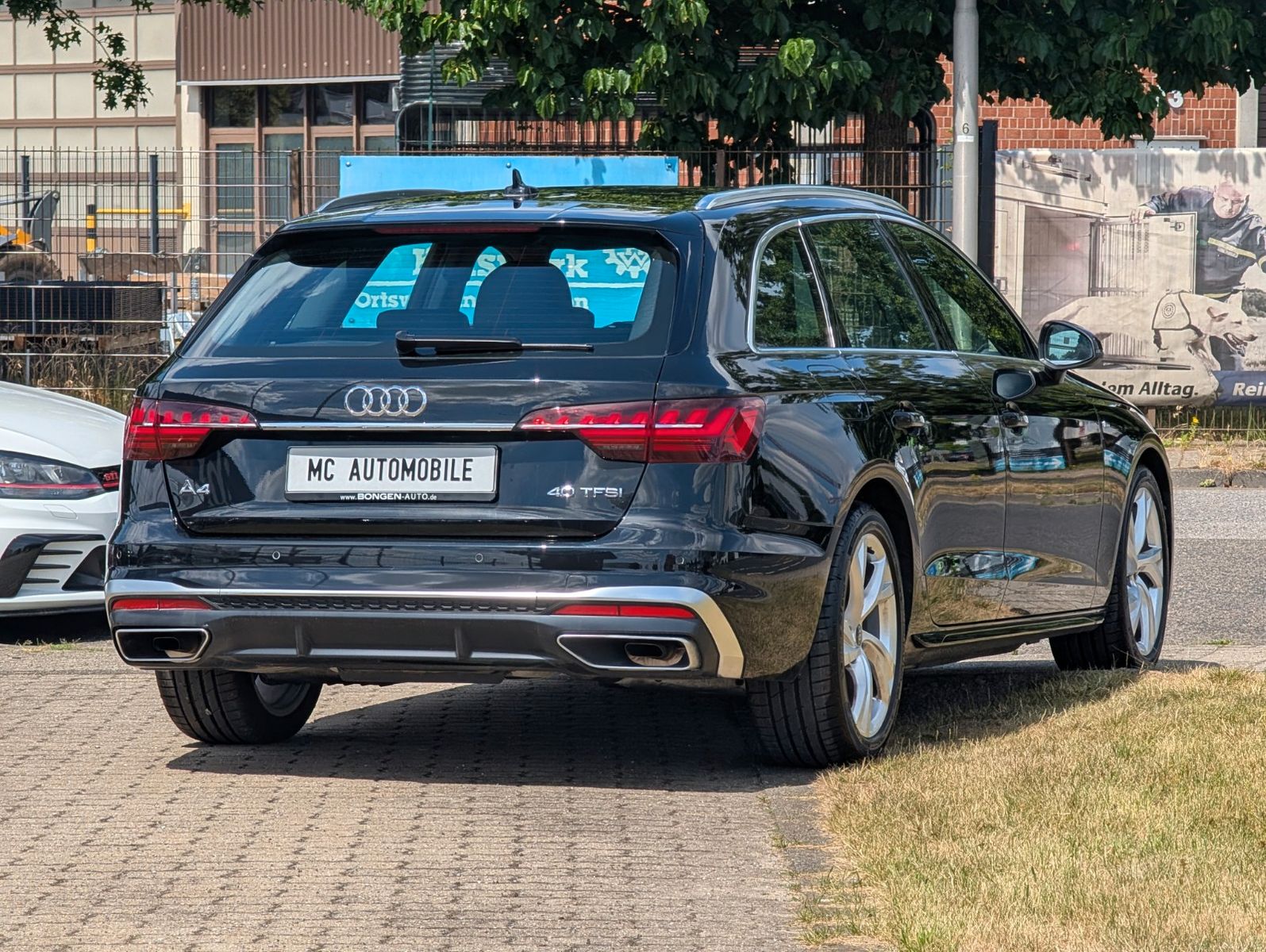 Audi A4 Avant 40 TFSI S line - Samsaru's Car Outlet