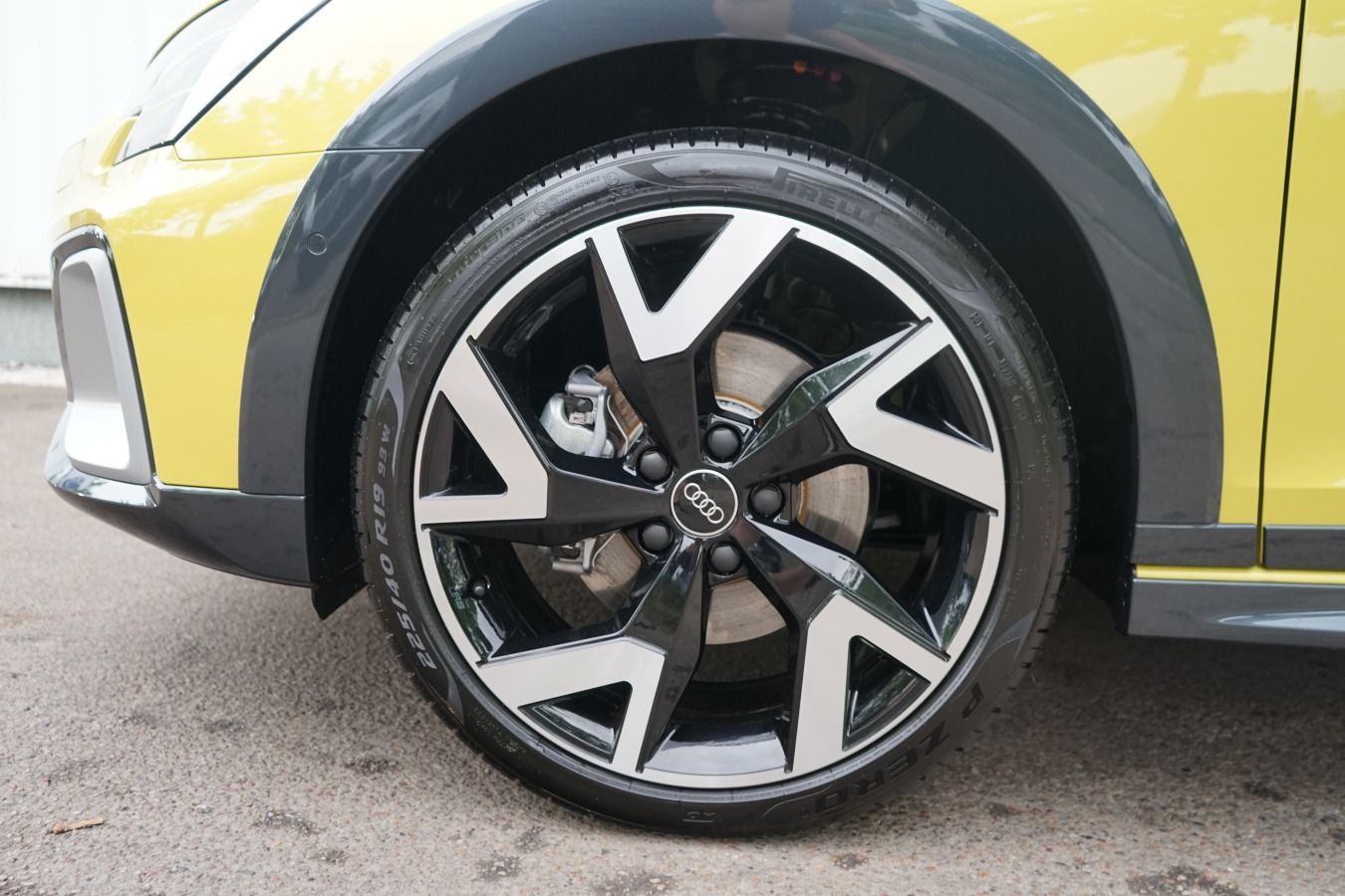 Audi A3 allstreet 35 TFSI S tronic - Samsaru's Car Outlet