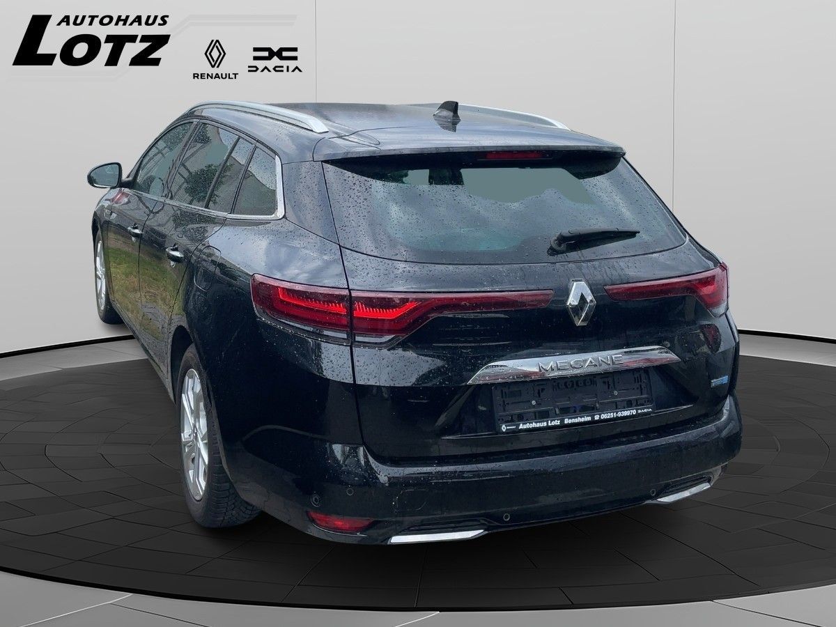 Renault Megane Grandtour INTENS E-TECH - Samsaru's Car Outlet