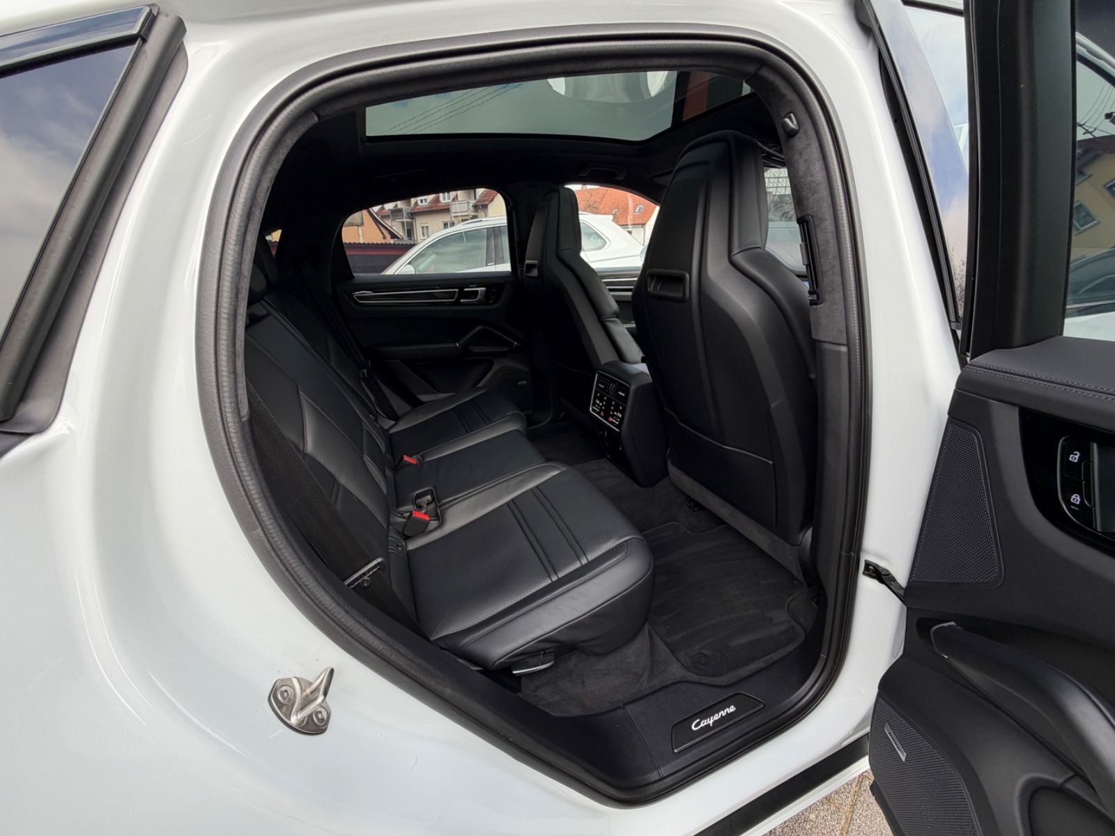 Porsche Cayenne Coupe GTS*APPROVED*NV*AHK*PANO*HAL*SH*