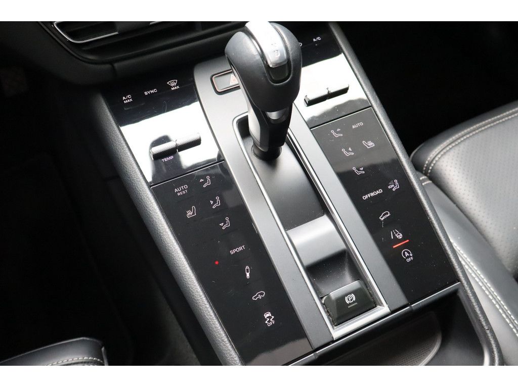 Porsche Macan 2.9 S Facelift PASM Panorama PDLS+ 20"