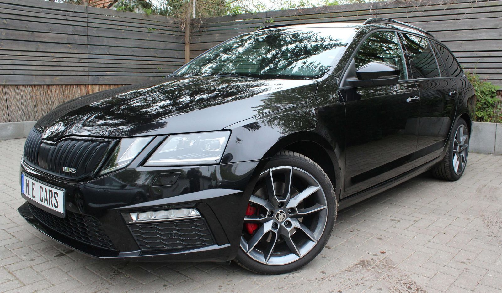 Skoda Octavia RS 4x4 - Samsaru's Car Outlet