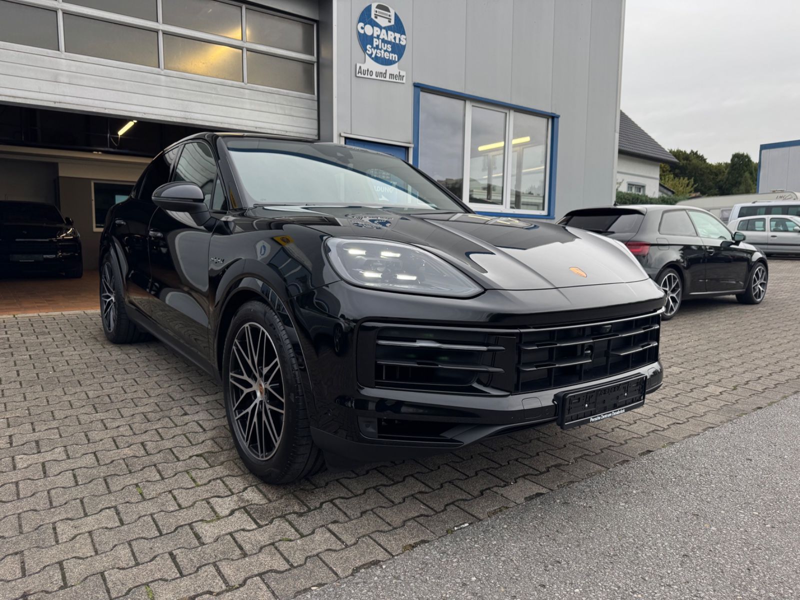 Porsche Cayenne COUPE E-Hybrid*BEIFAHRER DISPLAY*VOLLLLL