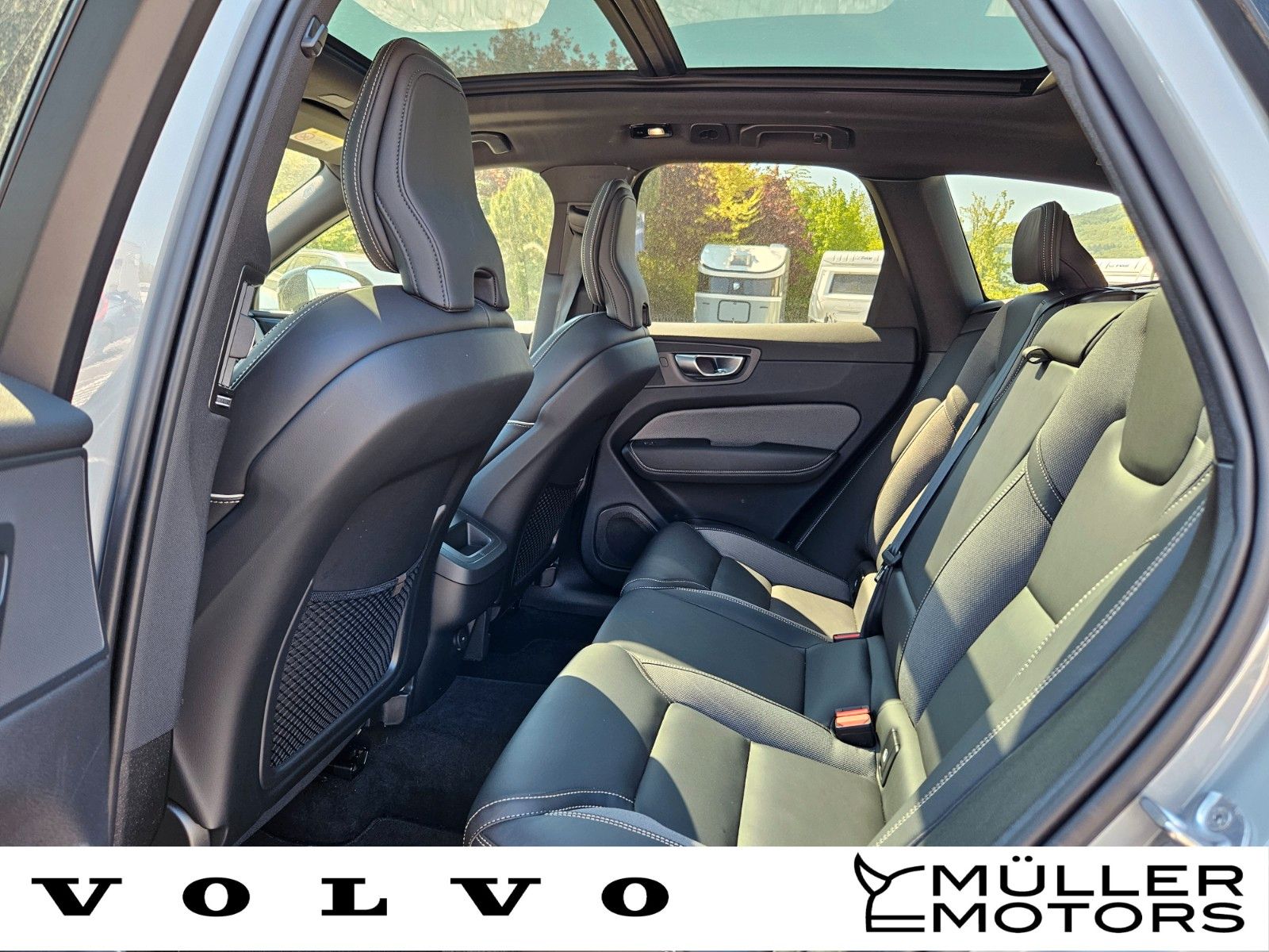Volvo XC 60 Plus Dark AWD