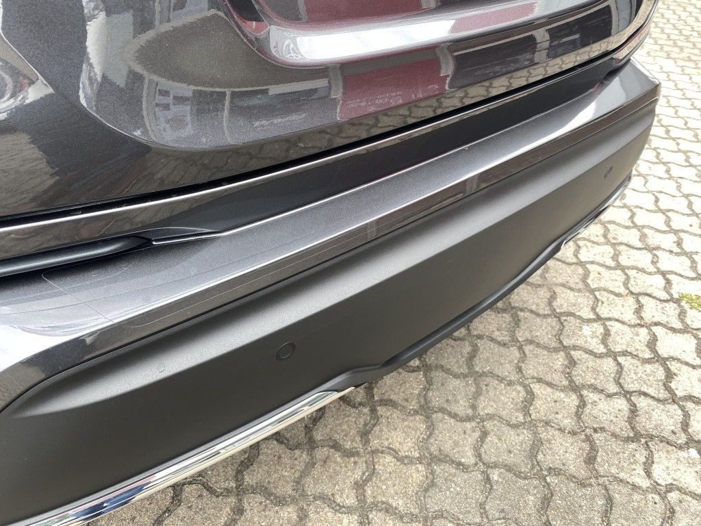 Toyota C-HR 2.0 Hybrid - Samsaru's Car Outlet