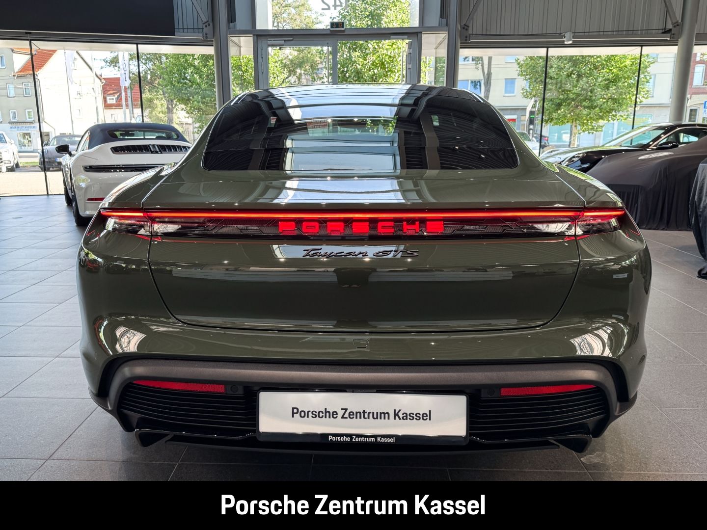 Porsche Taycan GTS