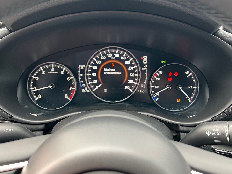 Mazda 3 2.0L e-SKYACTIV G 150ps 6AT FWD Exclusive-line