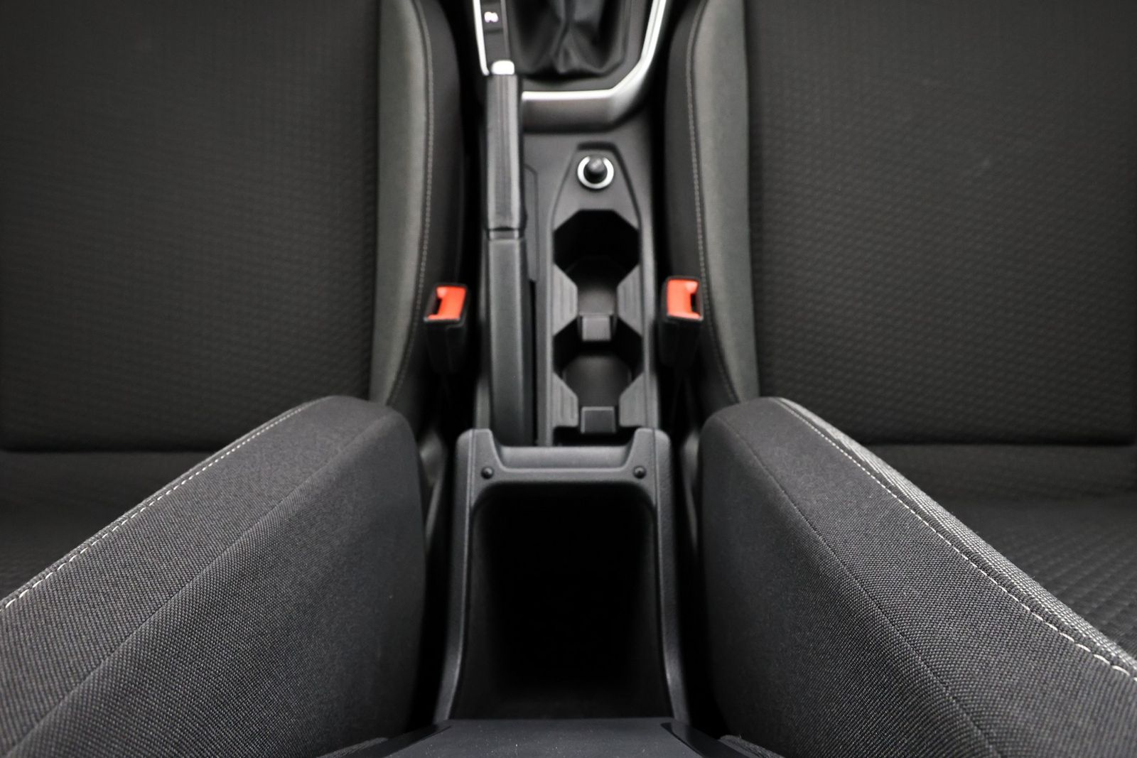Volkswagen Taigo 1.0 TSI Life - Samsaru's Car Outlet