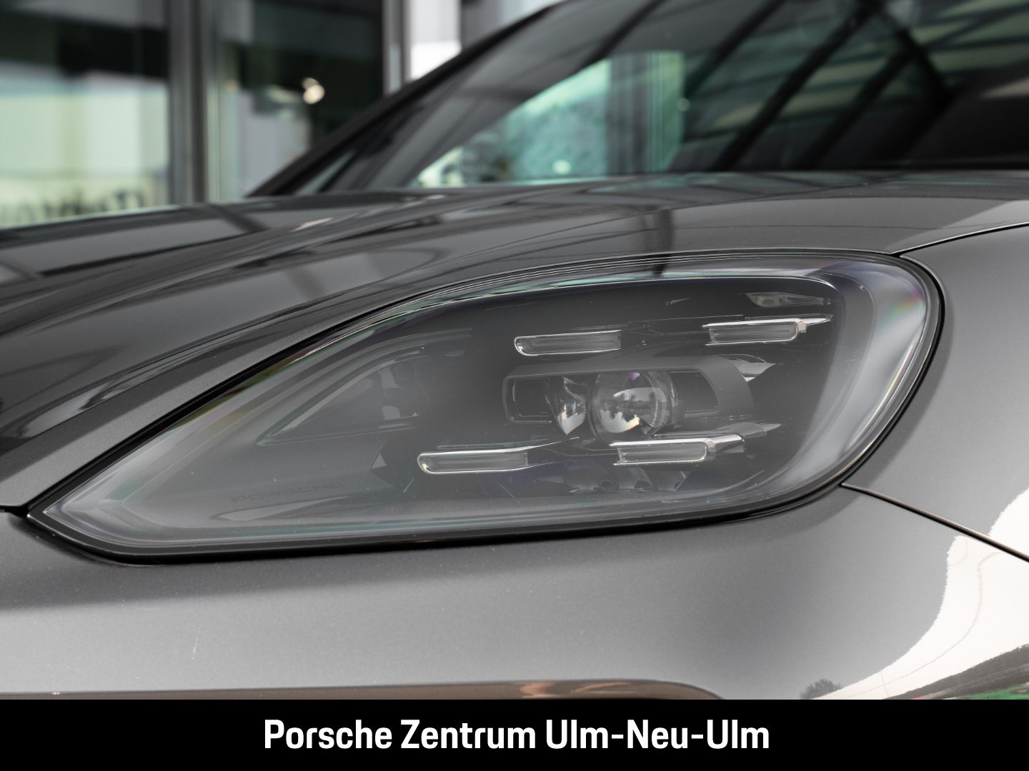 Porsche Cayenne E-Hybrid BOSE LED-Matrix Panoramadach