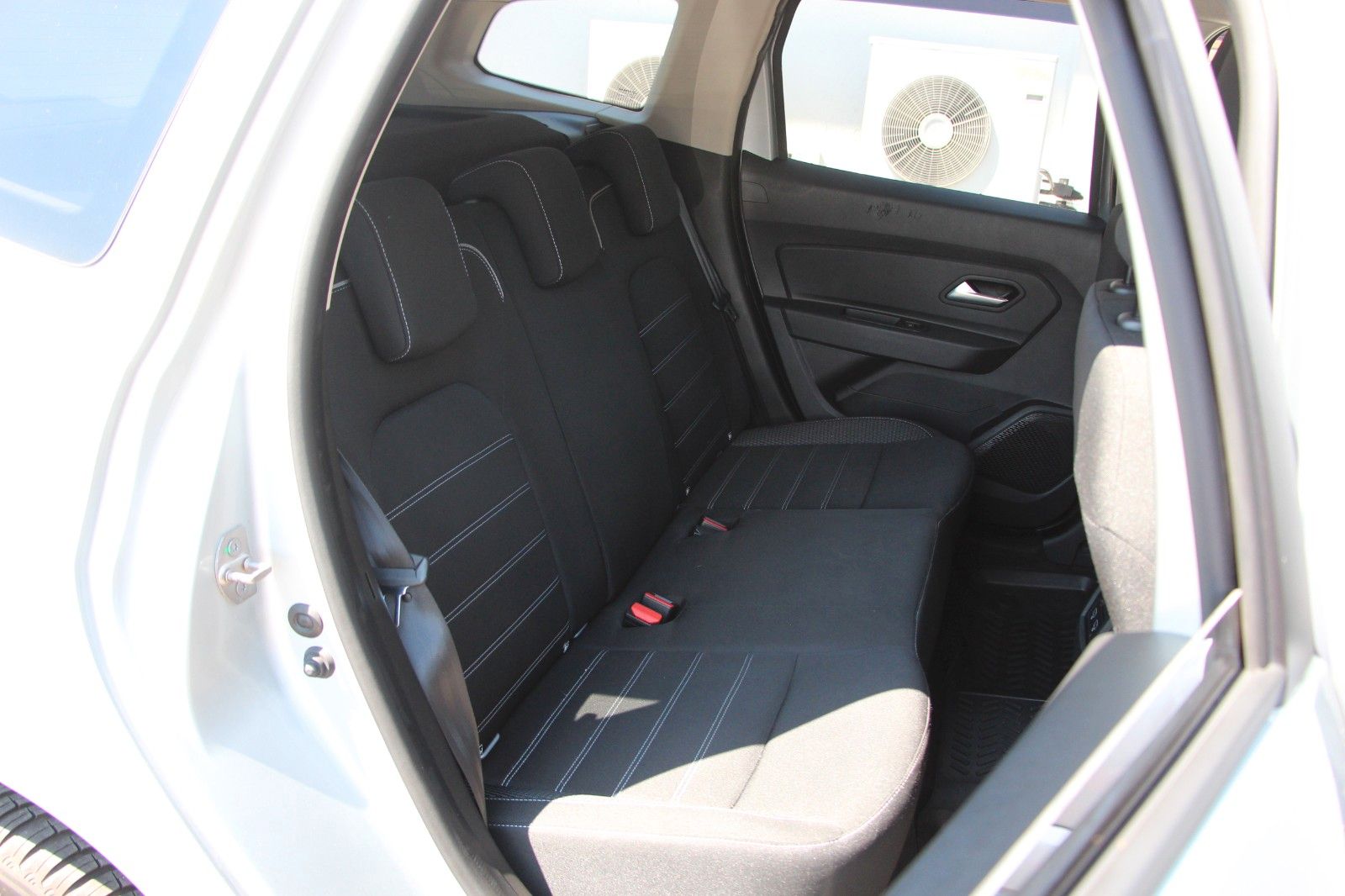 Dacia Duster TCe 150 4WD Prestige - Samsaru's Car Outlet