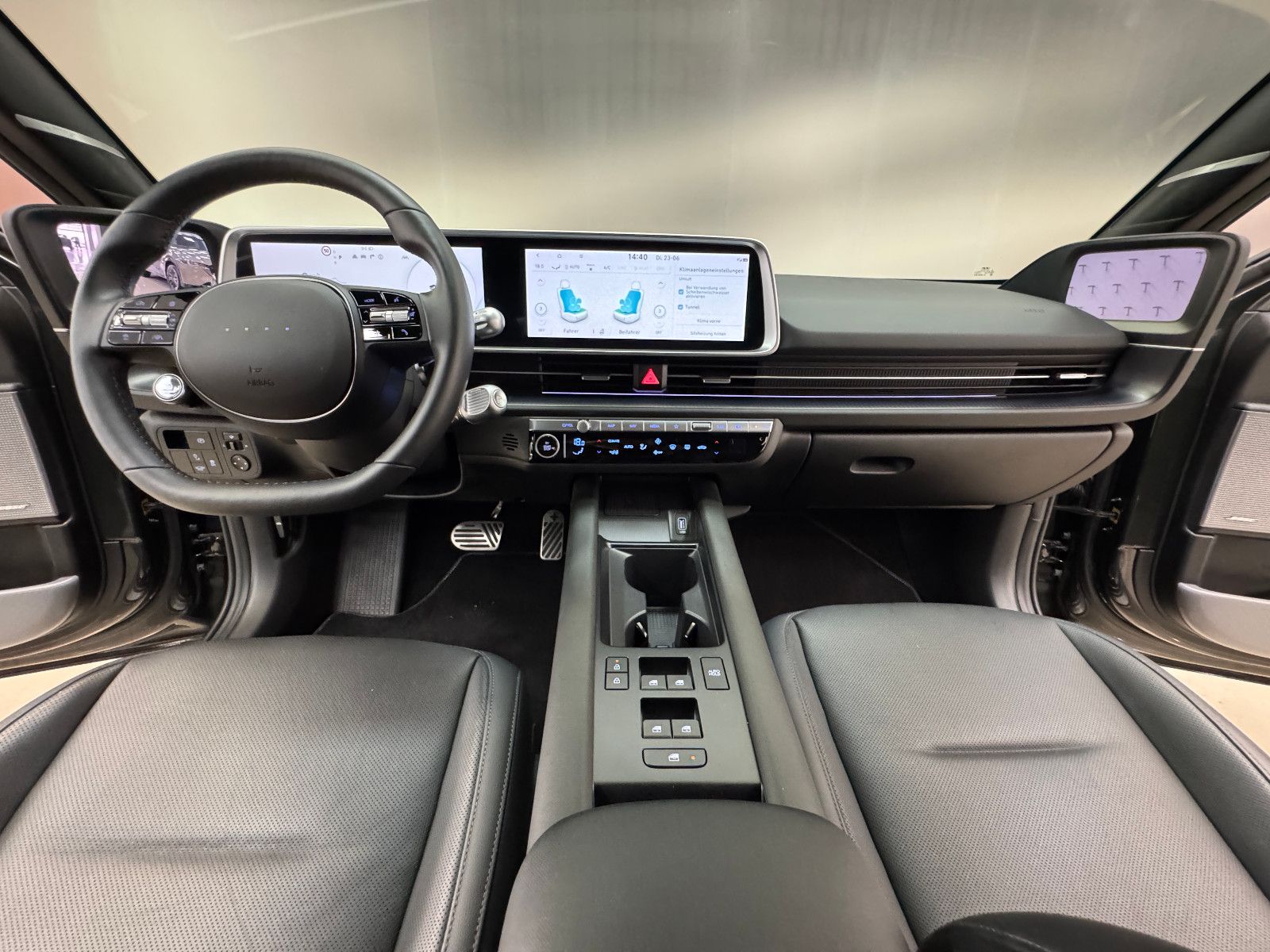 Hyundai IONIQ 6 77,4kWh 325ps 4WD Uniq 360°K/BOSE/DIGI