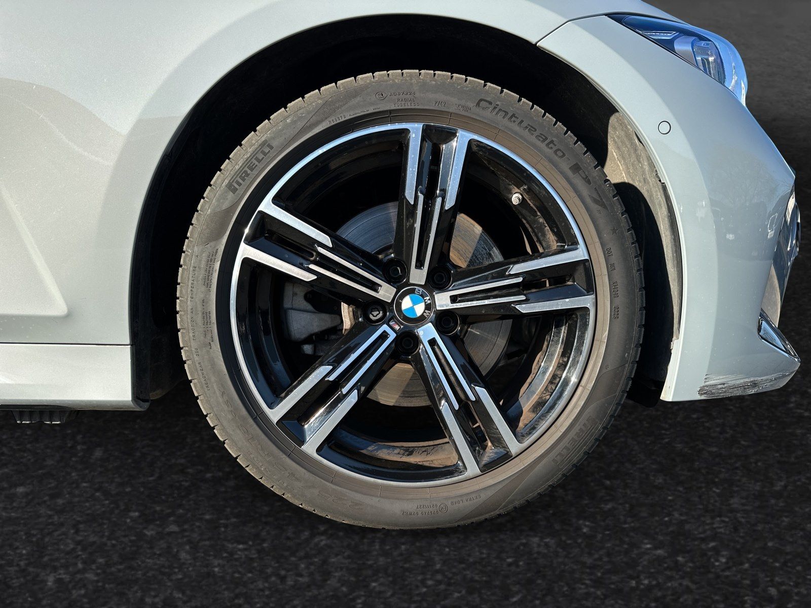BMW 330e xDrive M Sport|Head-Up|Stop&Go|PA+|DA