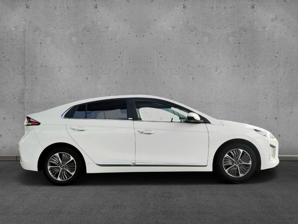 Hyundai IONIQ FL PlugInHybrid 1.6 PRIMEPaket - Samsaru's Car Outlet