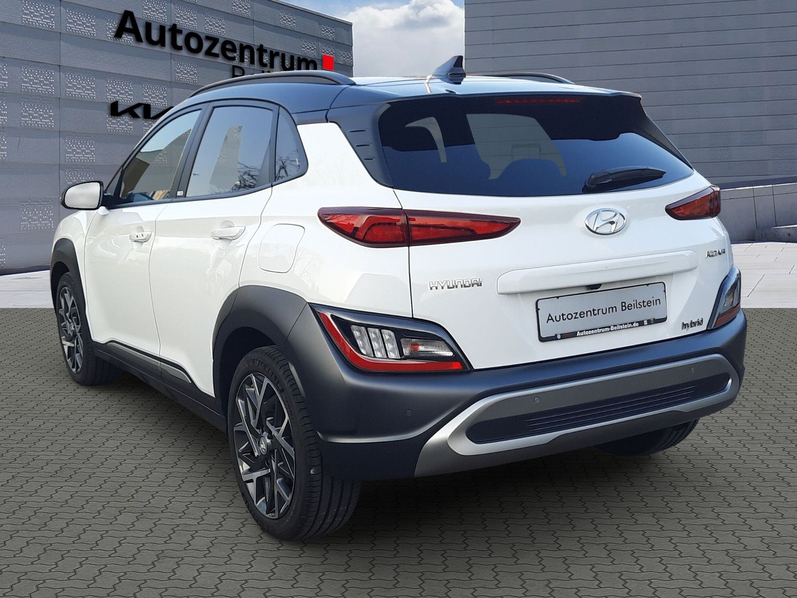 Hyundai Kona 1.6 T-GDI HEV Prime - Samsaru's Car Outlet