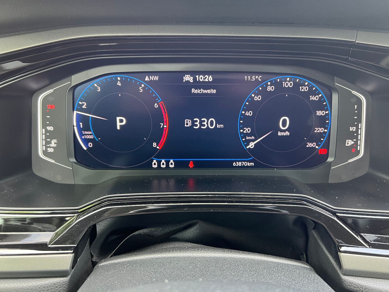 Volkswagen Polo VI Comfortline Aut. - Samsaru's Car Outlet
