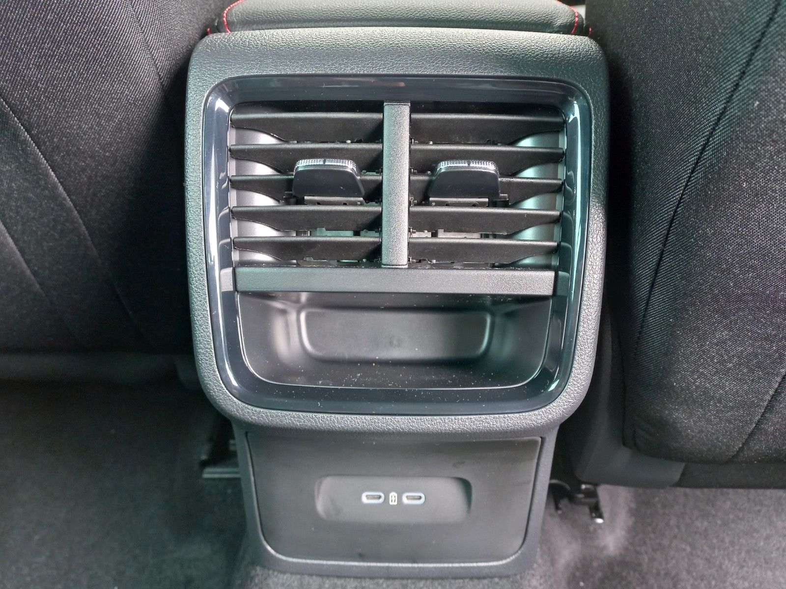 Skoda Octavia Combi RS TSI - Samsaru's Car Outlet