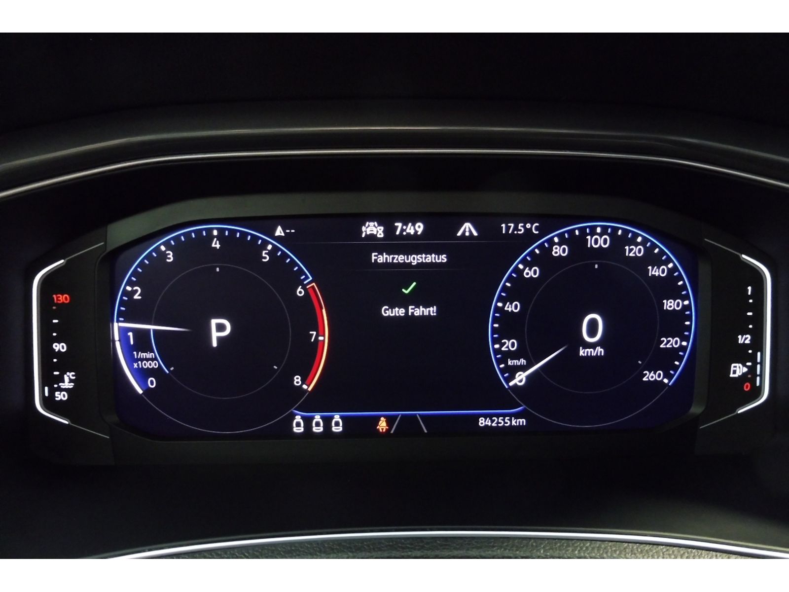Volkswagen T-ROC Sport 1.5 TSI - Samsaru's Car Outlet