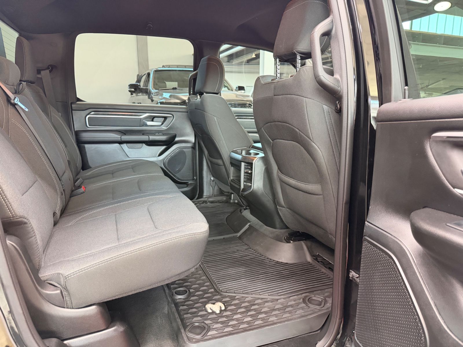 Dodge RAM 1500 3.0 EcoDiesel Bighorn Kamera Hardtop