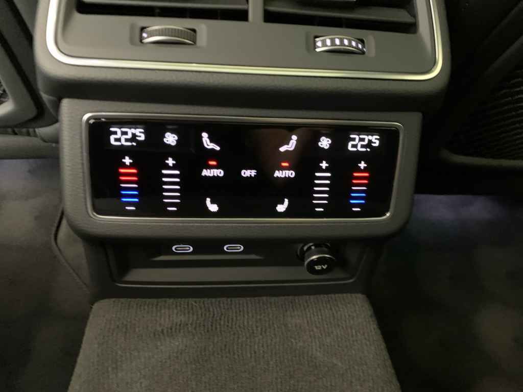 Audi RS6 Avant *KERAMIK*RS-ABGAS*LASER*PANO*STDHZ*AHK