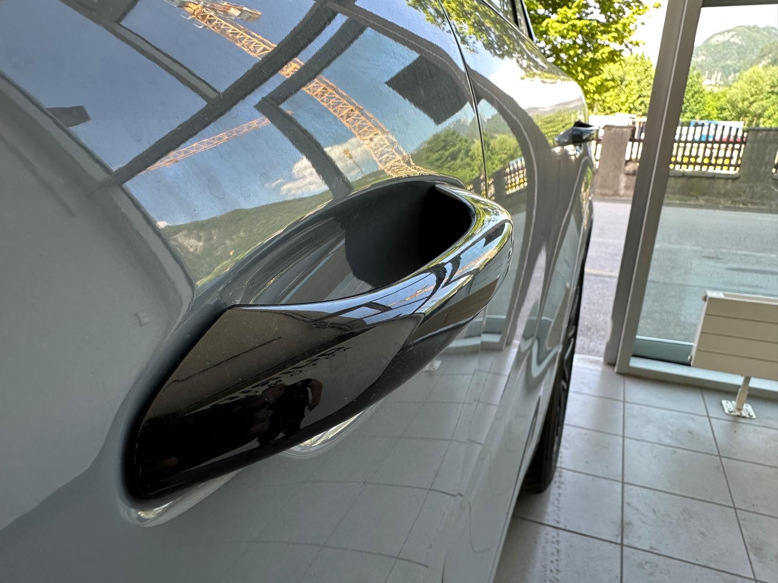 Porsche Cayenne Facelift -19%/gr-rot/Pan/Mtx/ACC/14W/21