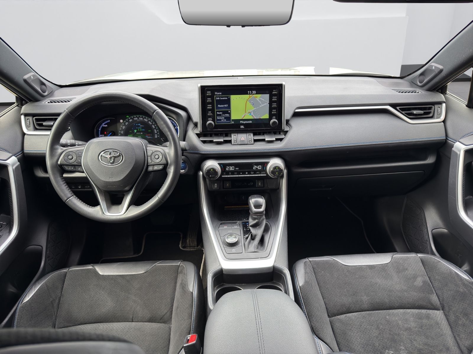 Toyota RAV4 Hybrid 4x4 Style Selection *NAVI*360°*LED*