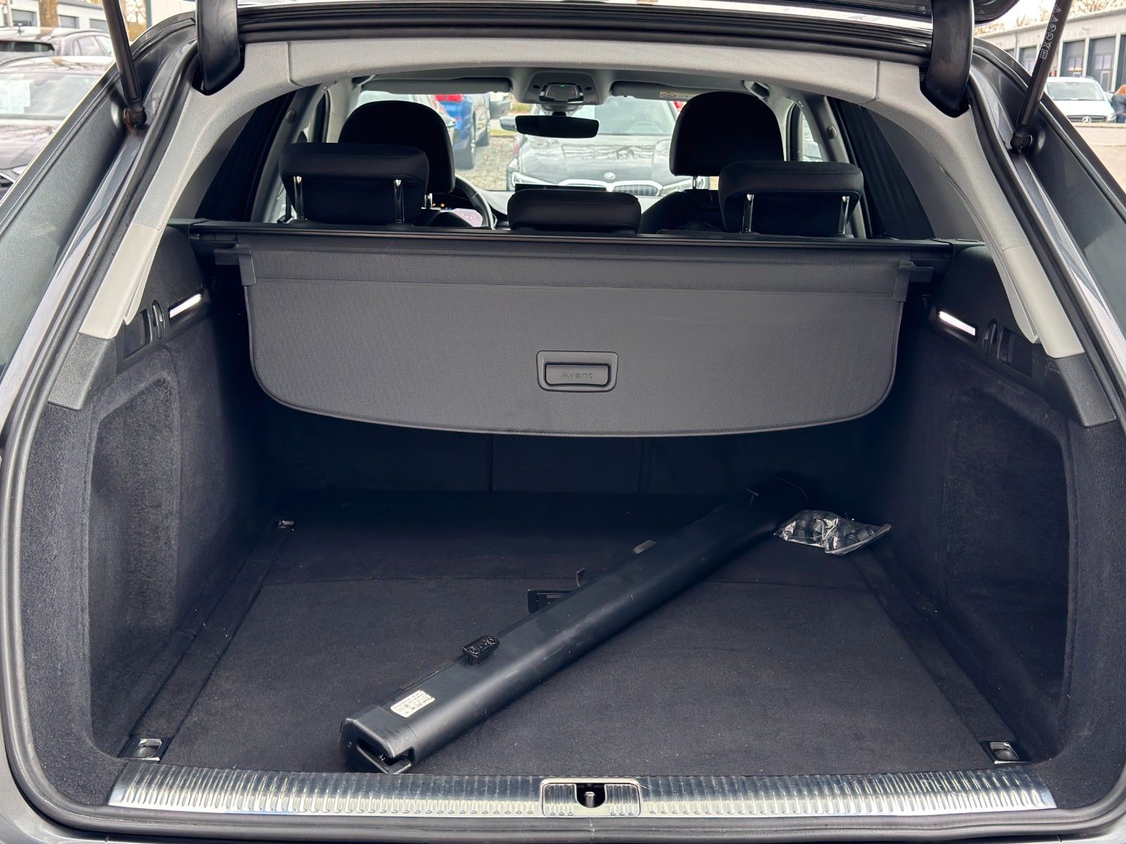 Audi A4 Av. 40 TDI S line S-Tr. - Samsaru's Car Outlet