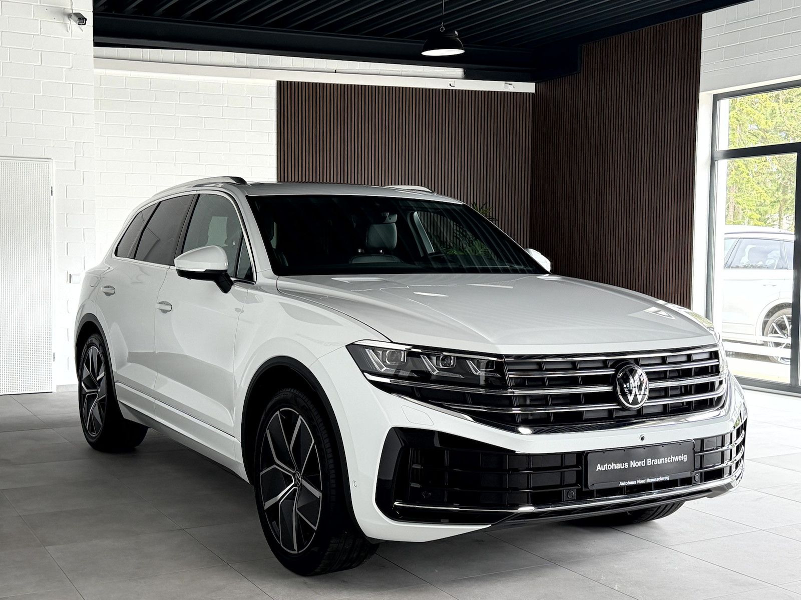 Volkswagen Touareg 3.0 TSI eHybrid 4Motion*IQ*Pano*AHK*360*
