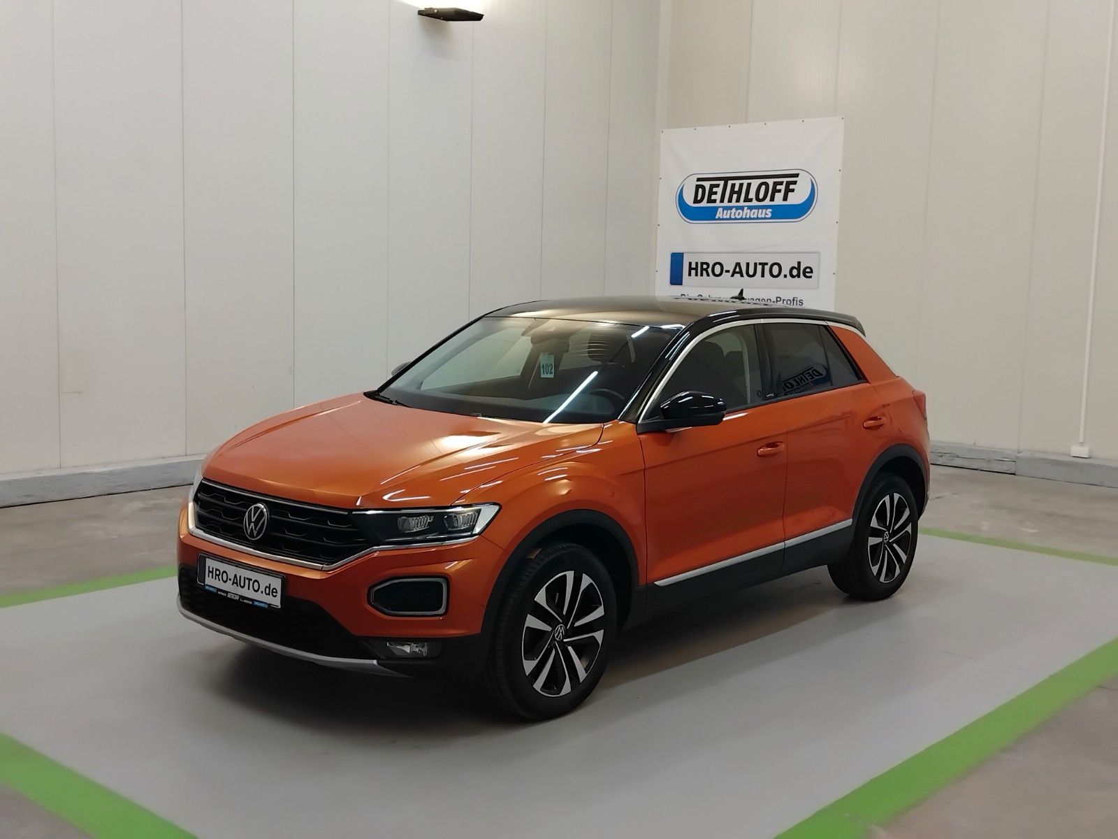 Volkswagen T-Roc 1.5 TSI United - Samsaru's Car Outlet