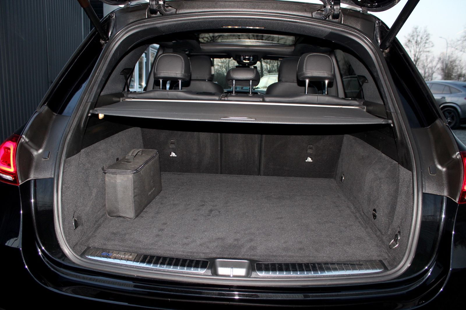 Mercedes-Benz GLE 350 de 4MATIC AMG-STYLING PANO AHK 21 ZOLL