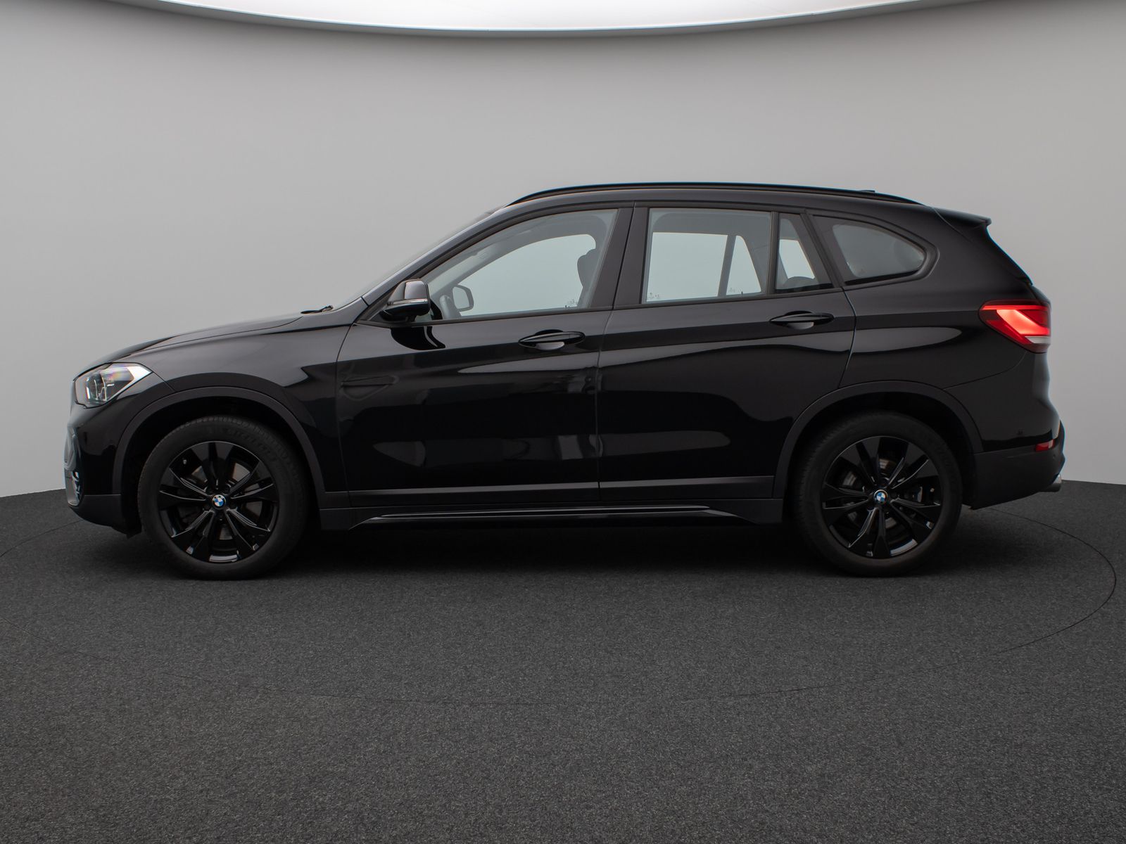 BMW X1 xD20i Sport Line - Samsaru's Car Outlet