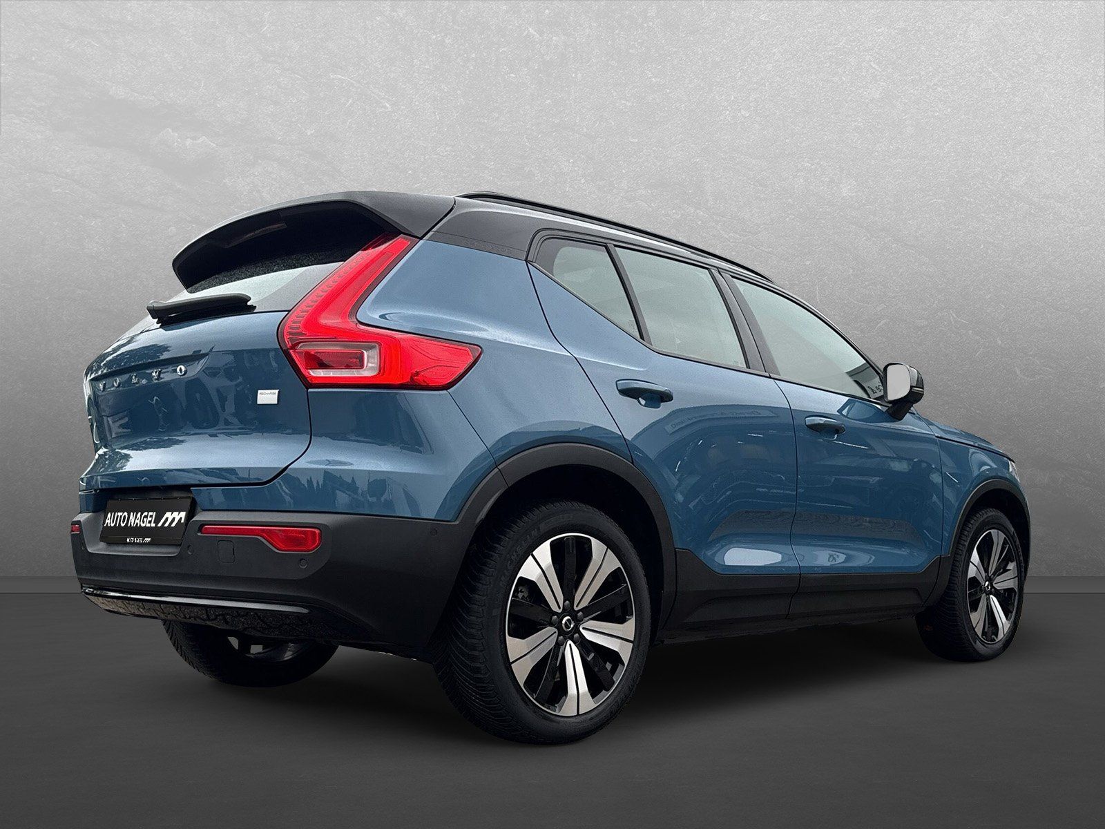 Volvo XC40 Recharge Pure Ulltimate + AHK+WinterPaket